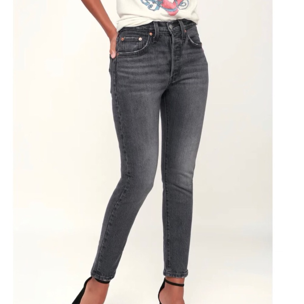 501 skinny washed black high rise jeans